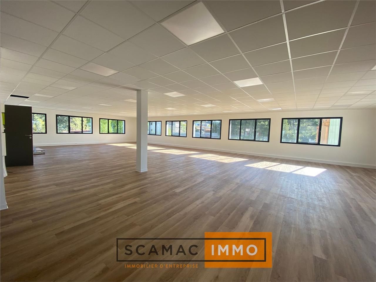 Bureau de 375m²