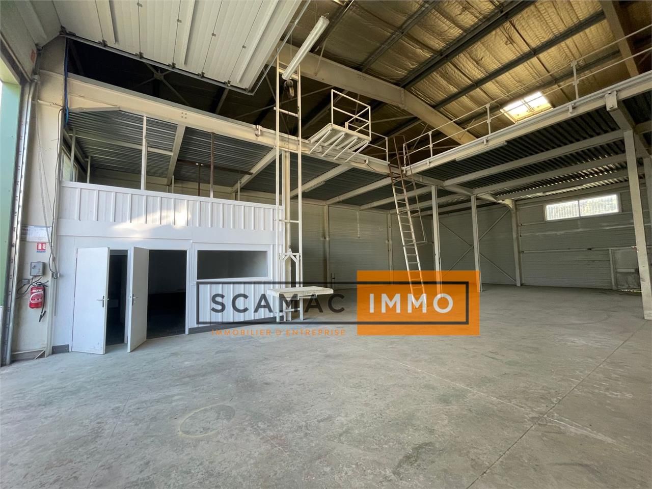 Location Local d'activités 667 m² non divisibles