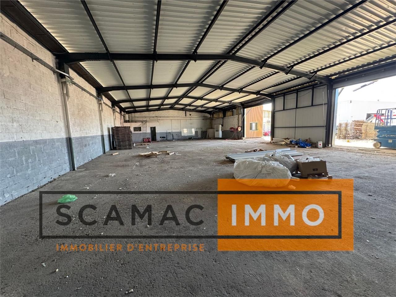 Entrepôt de 460m²