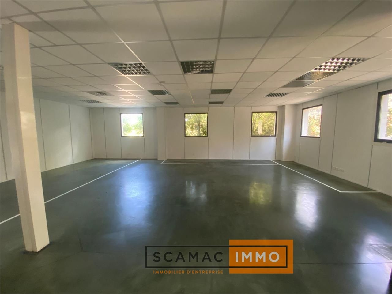 Location Local d'activités 585 m² non divisibles