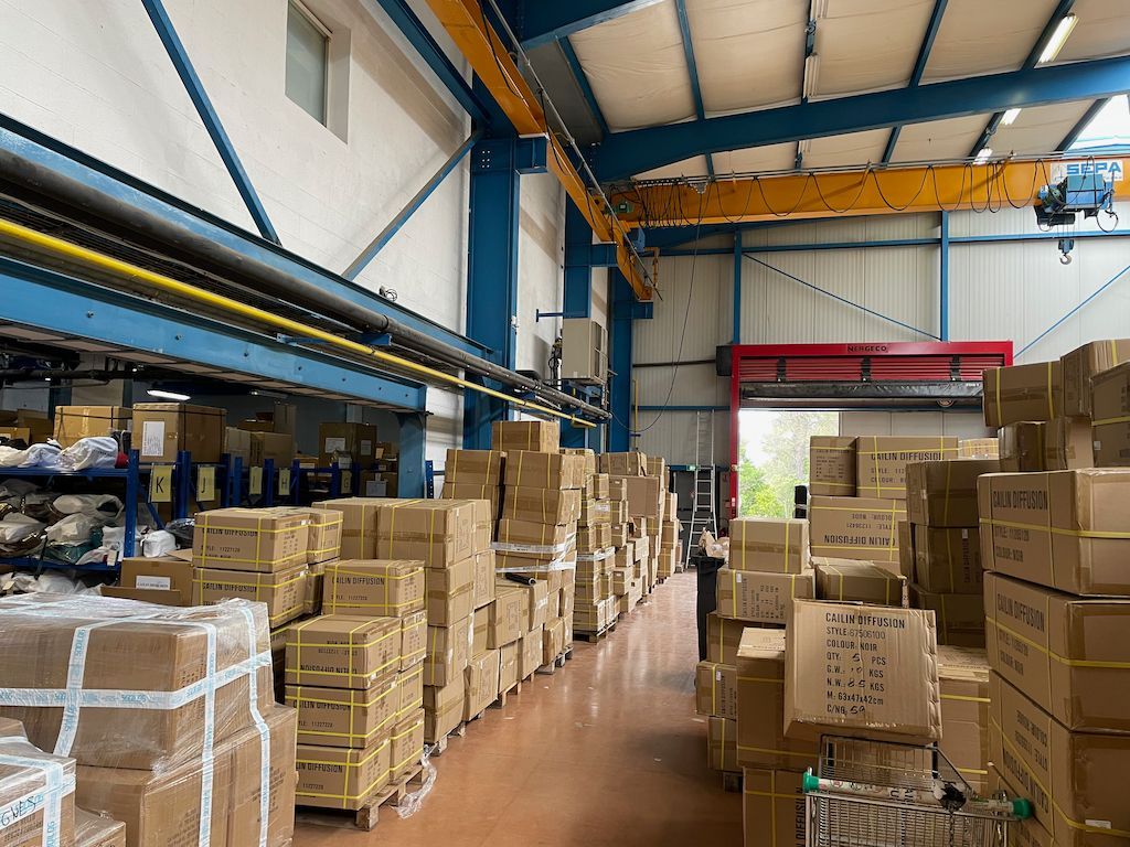 Local d'activités de 3336m²