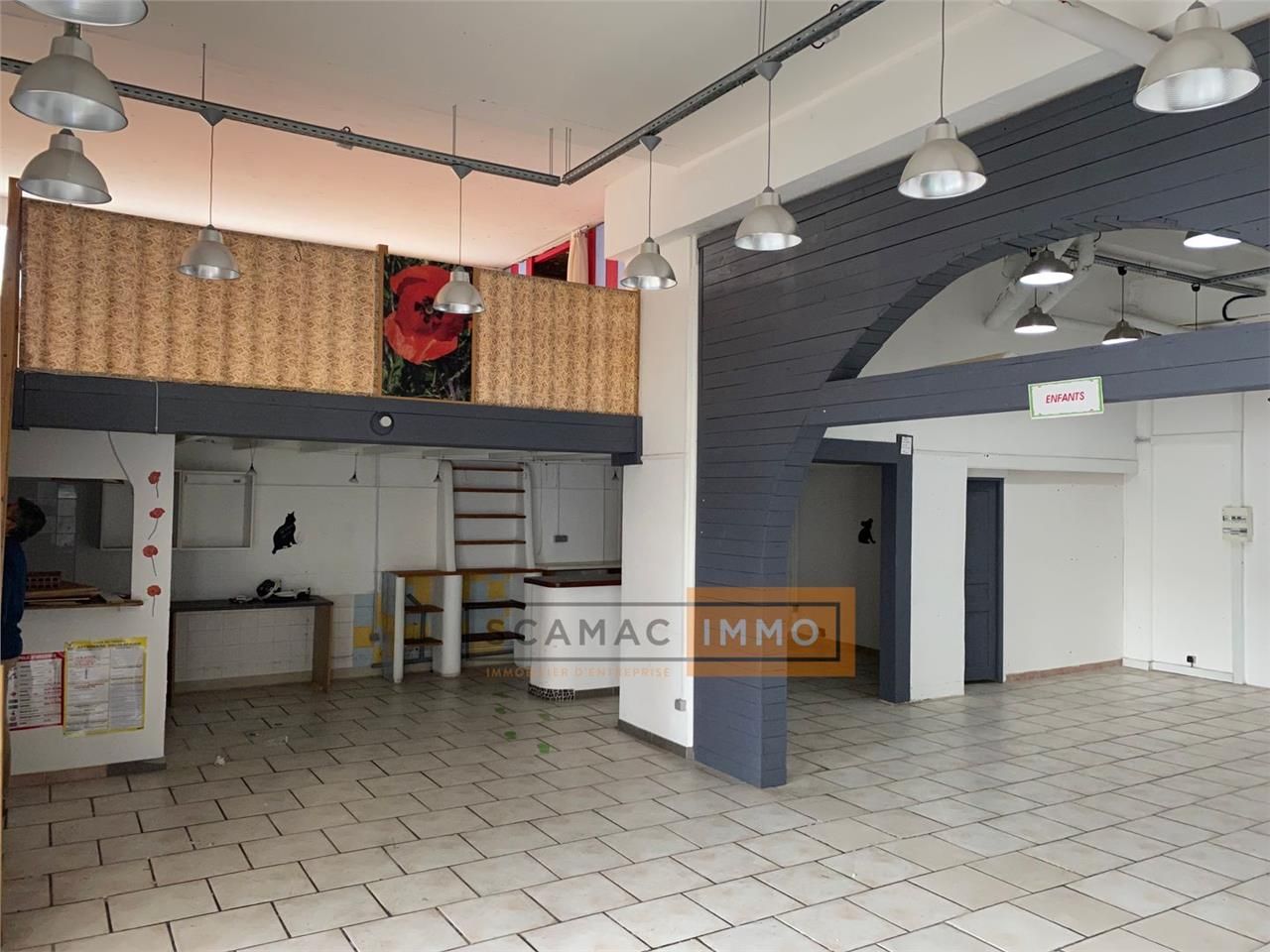 Local commercial de 114m²