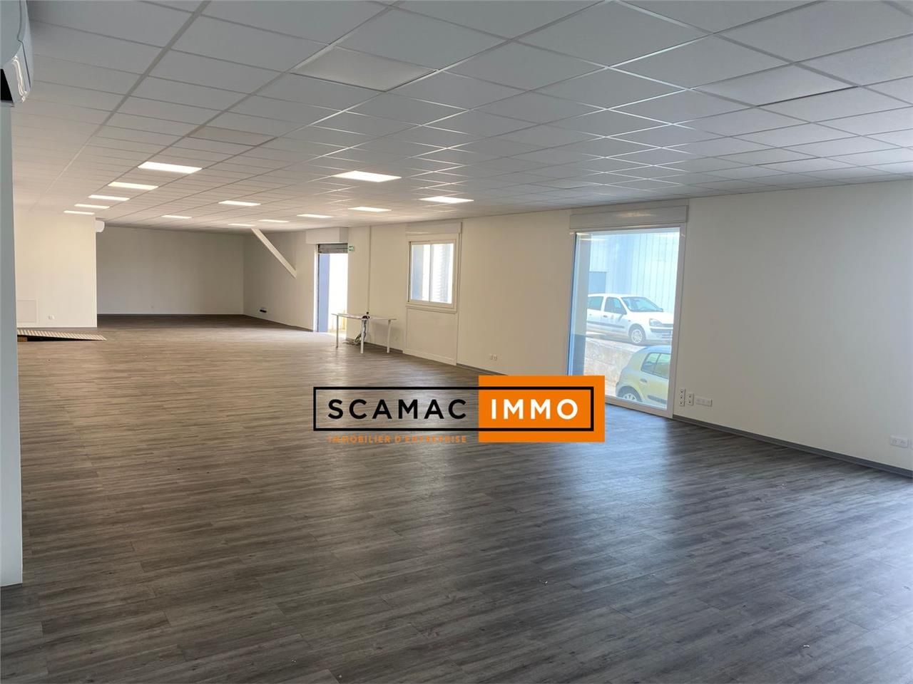 Location Local d'activités 256 m² non divisibles
