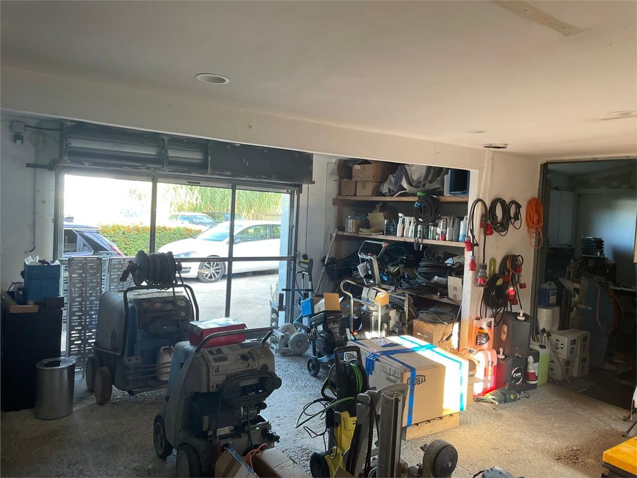 Vente Local d'activités 341 m² non divisibles