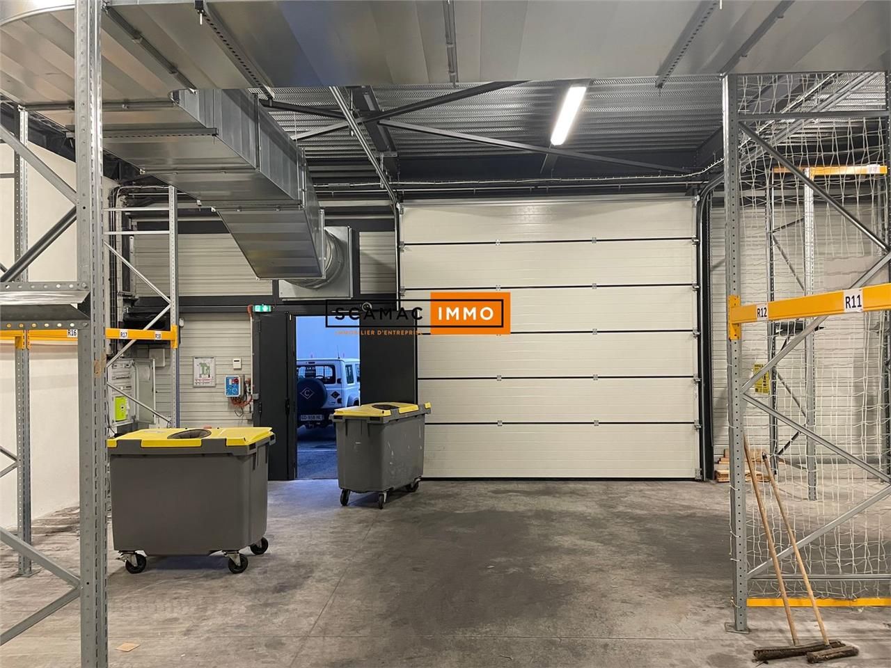 Entrepôt de 254m²