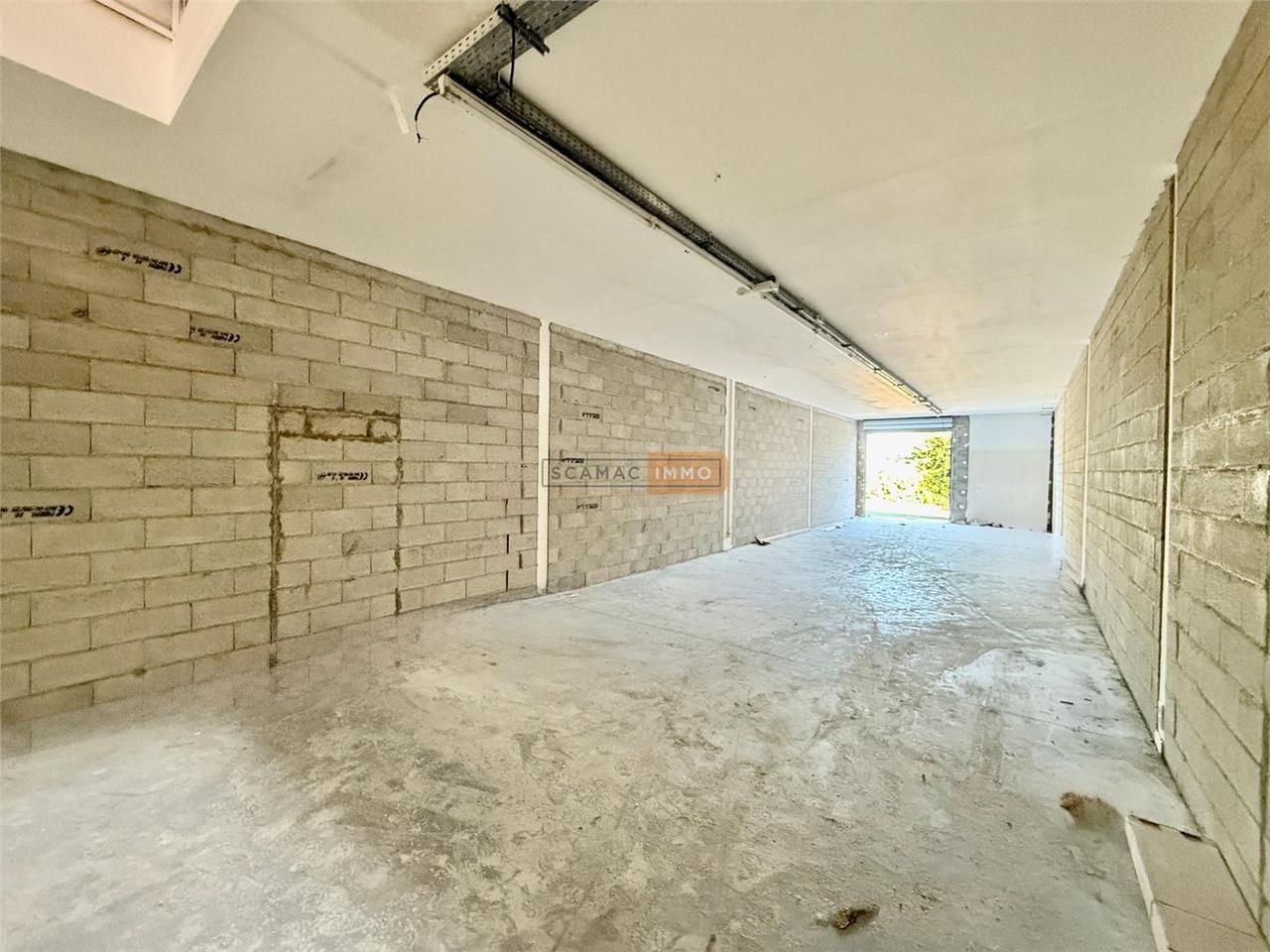 Entrepôt de 110m²