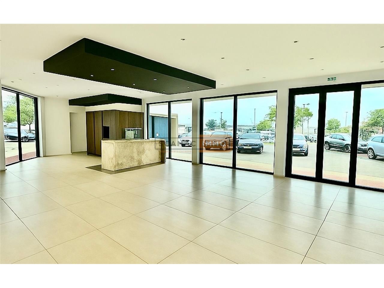 Vente Local d'activités 270 m² non divisibles