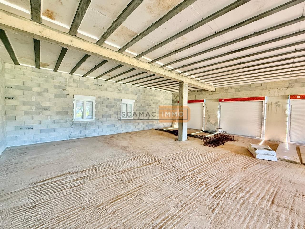 Local d'activités de 220m²