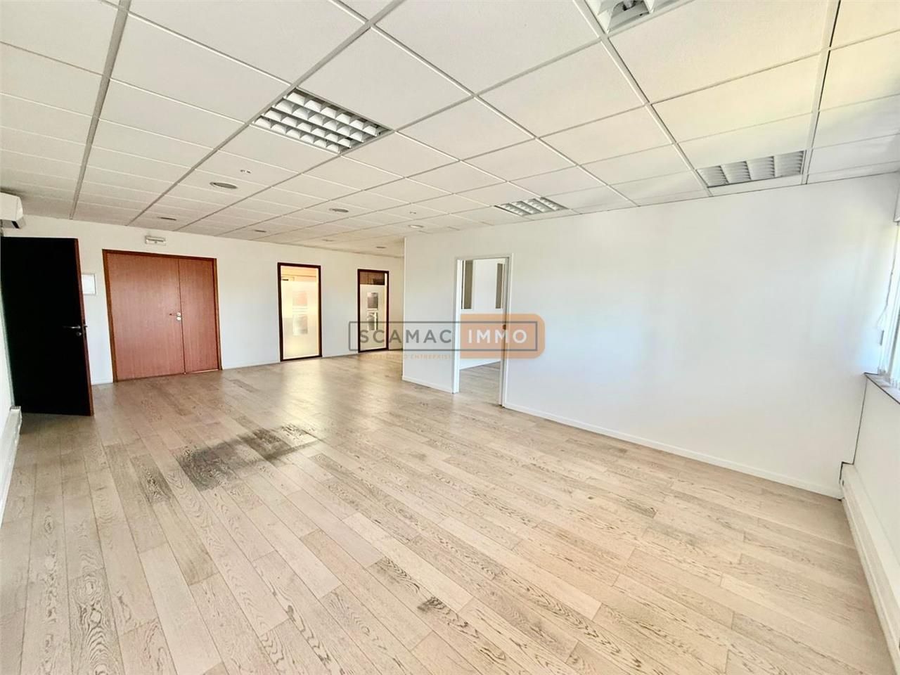 Location Bureaux 95 m² non divisibles