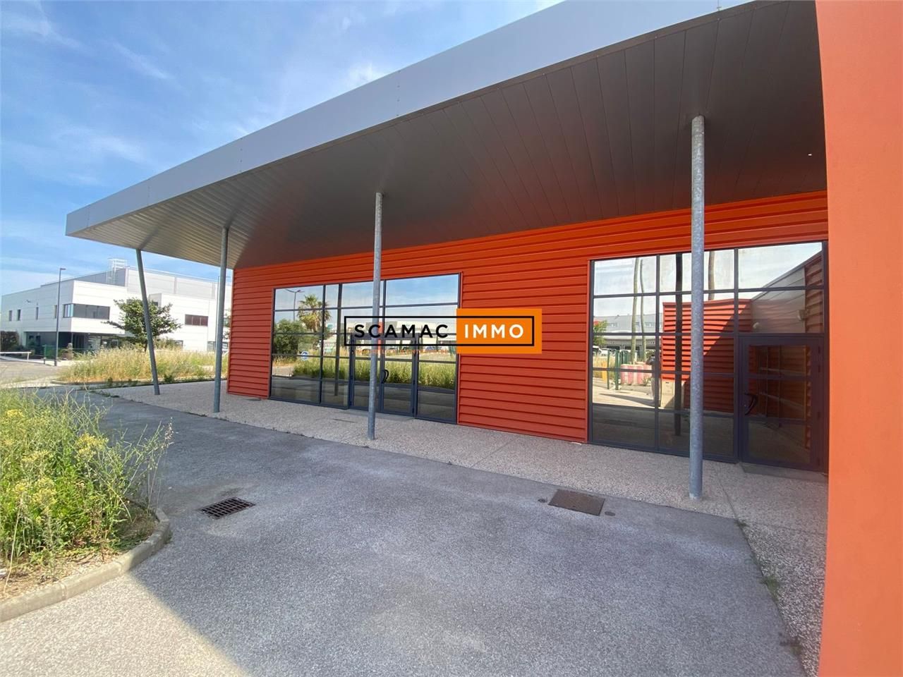 Vente Local d'activités 295 m² non divisibles