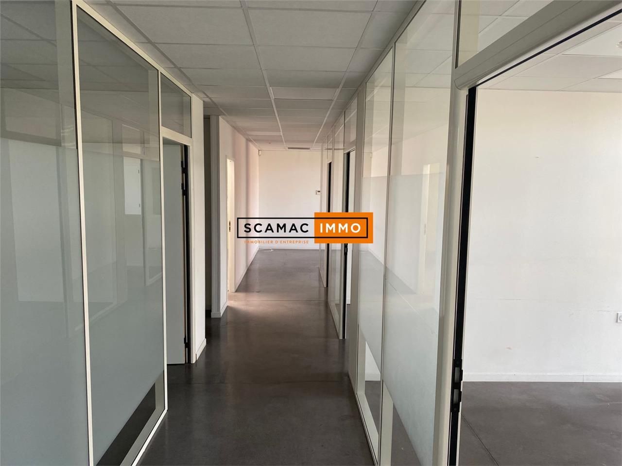 Local d'activités de 295m²