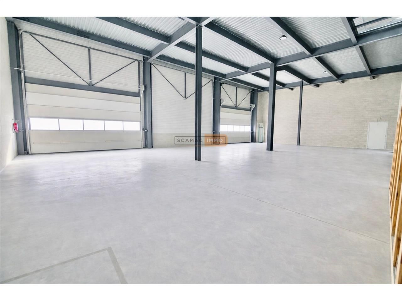 Location Entrepôt 176 m² non divisibles