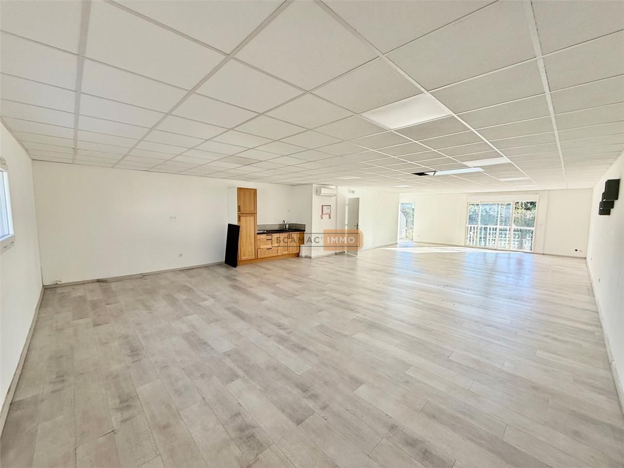 Vente Local d'activités 100 m² non divisibles
