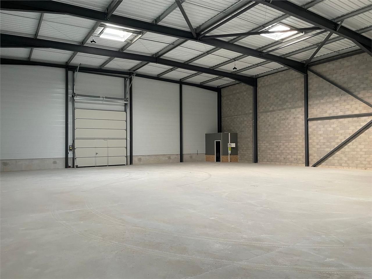 Entrepôt de 855m²