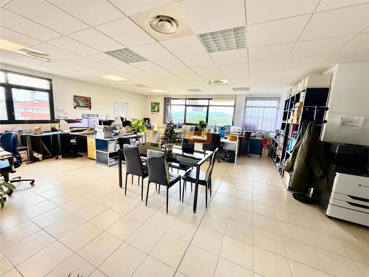Bureau de 105m²