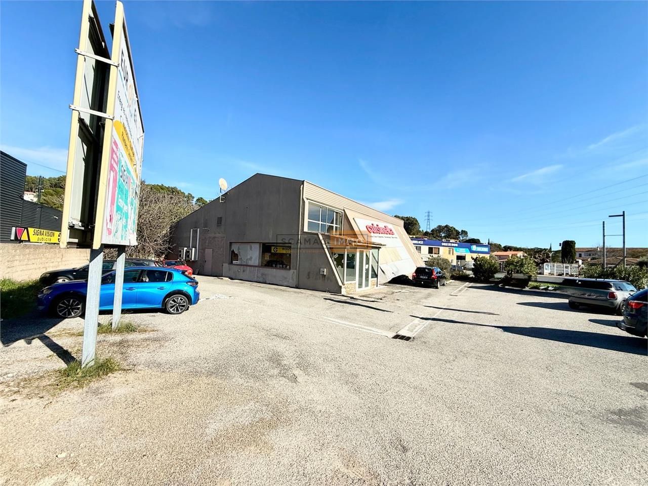 Local d'activités de 461m²