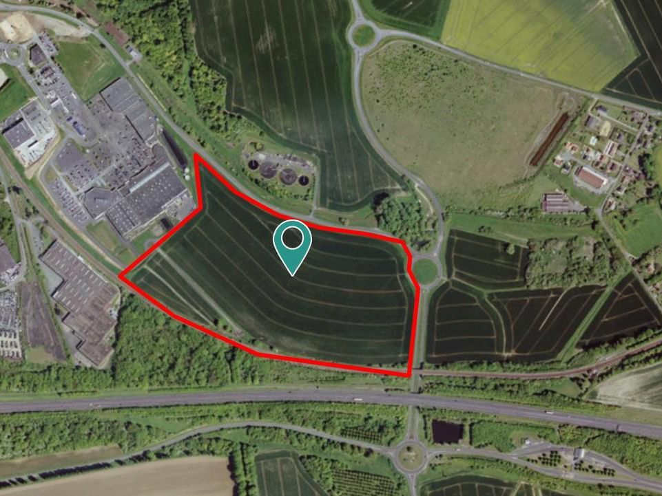 Location Autres 48815.34 m² divisibles 60110 Méru