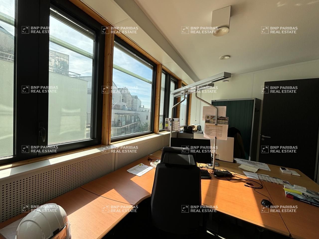 270 m² pour ce bureaux en location à Vaulx-en-velin
