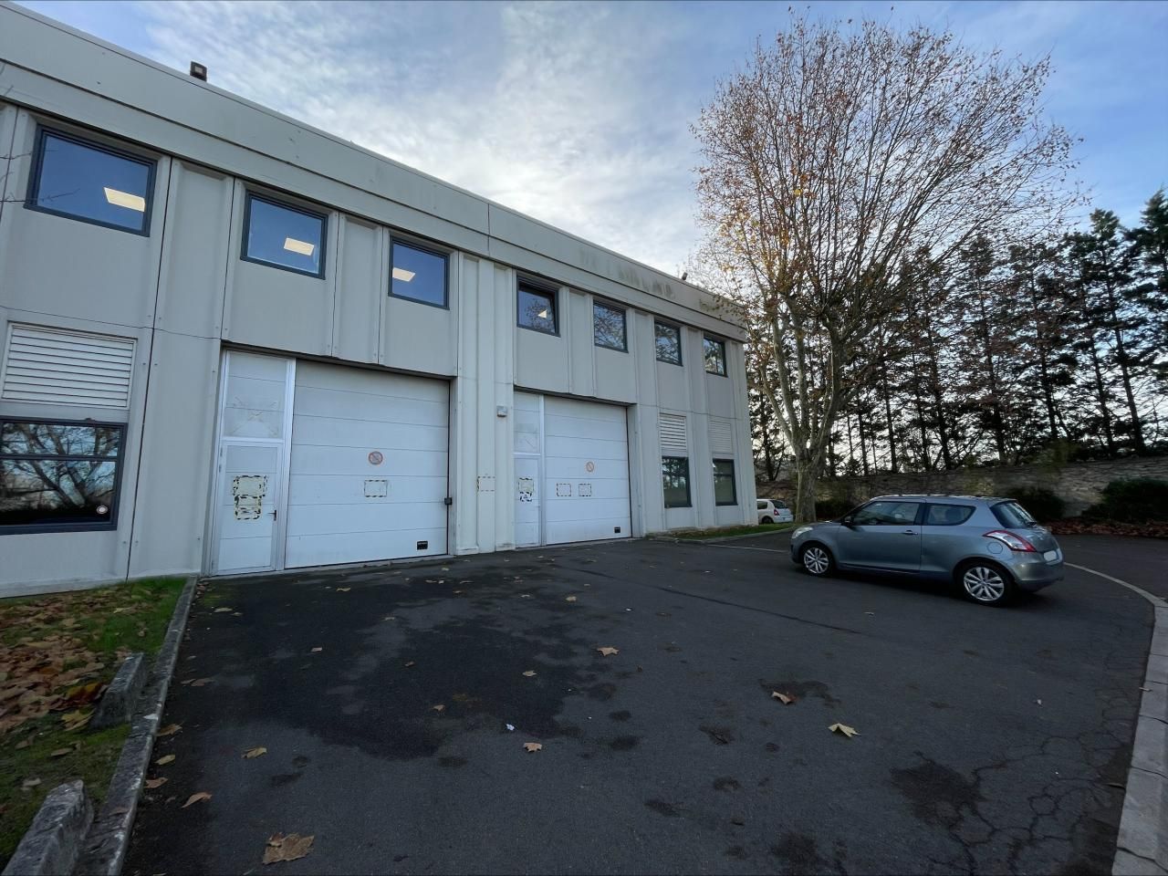 Location PME-PMI 1023 m² non divisibles 92000 Nanterre