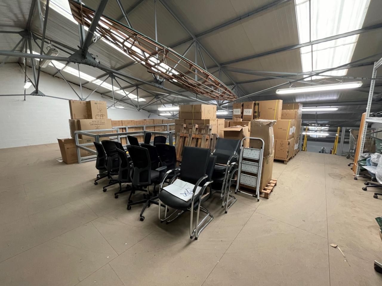 877 m² pour ce pme-pmi en vente à Aulnay-sur-mauldre