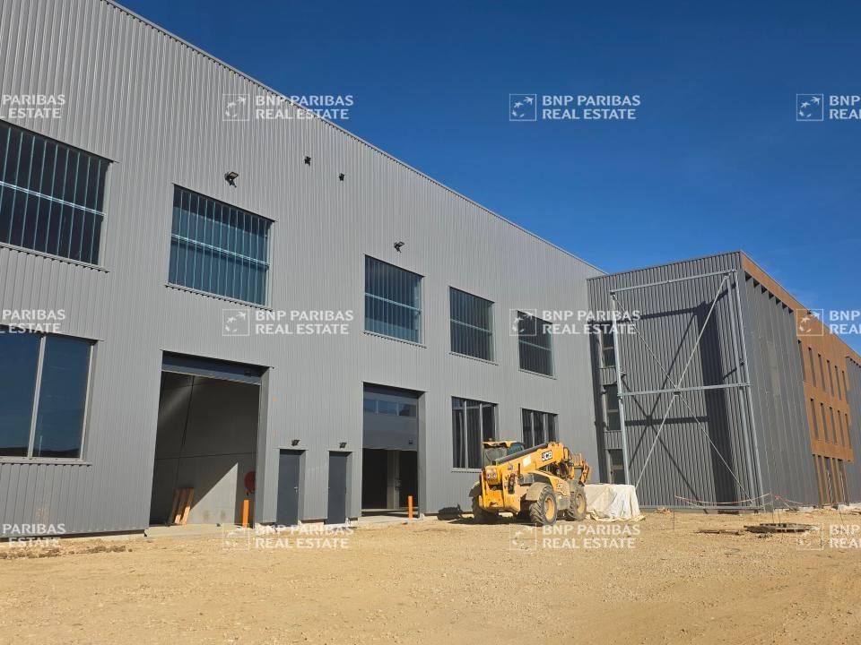 20254 m² pour cetentrepôts classe b en location à Croissy-beaubourg
