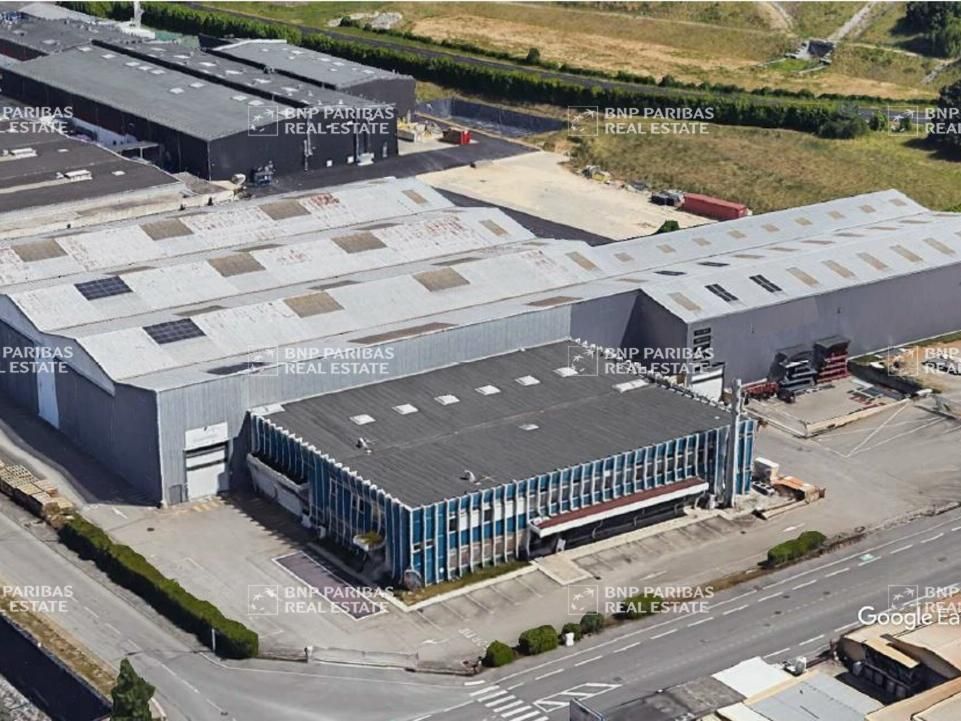 Vente Entrepôts classe C 8300 m² non divisibles 26000 Valence