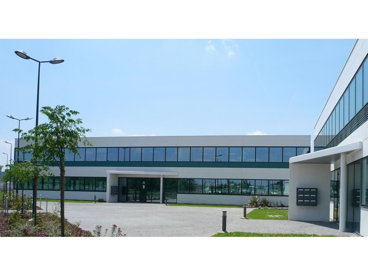 Location Bureaux 541 m² divisibles 31150 Bruguières