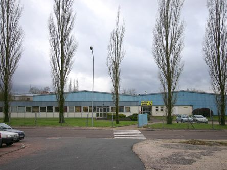 Vente local d''activites 3057 m² non divisibles