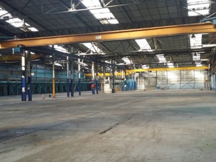 Vente local d''activites 9600 m² non divisibles