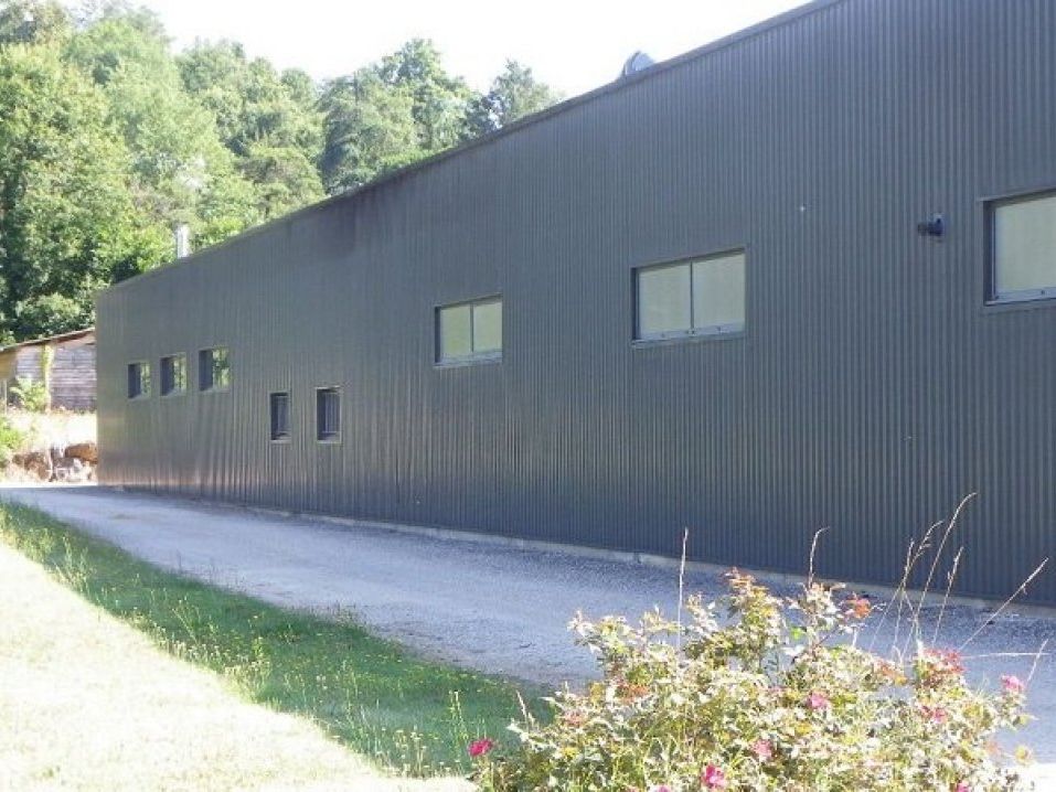 Local d'activités disponible à la location - périphérie de Brive (19)