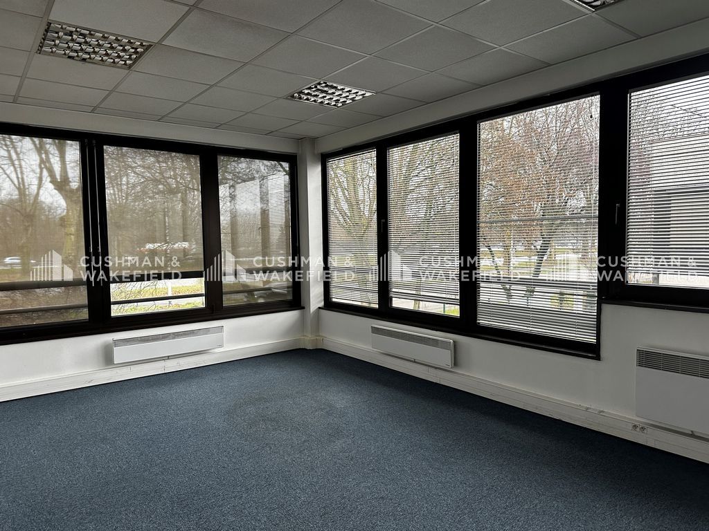 Location bureaux 166 m² non divisibles
