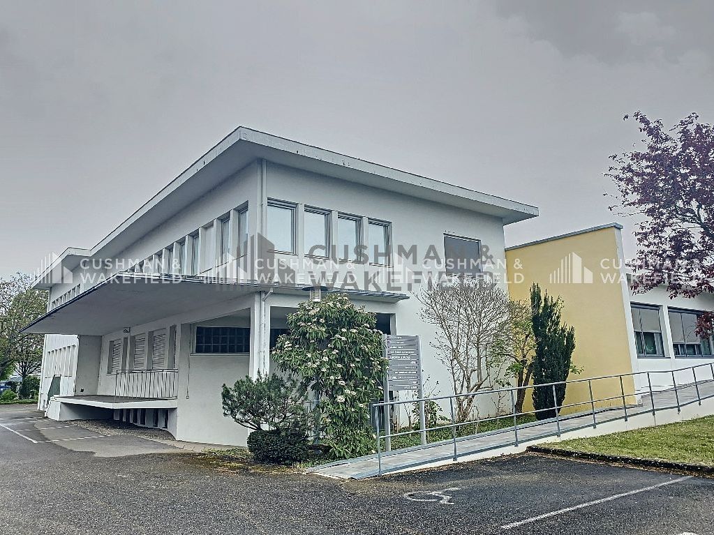 Vente bureaux 367 m² divisibles à partir de 117 m²