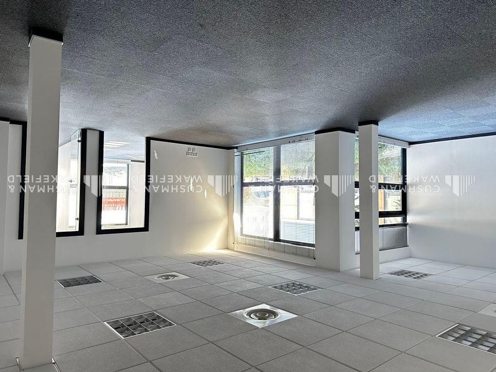 Location bureaux 655 m² divisibles à partir de 132 m²