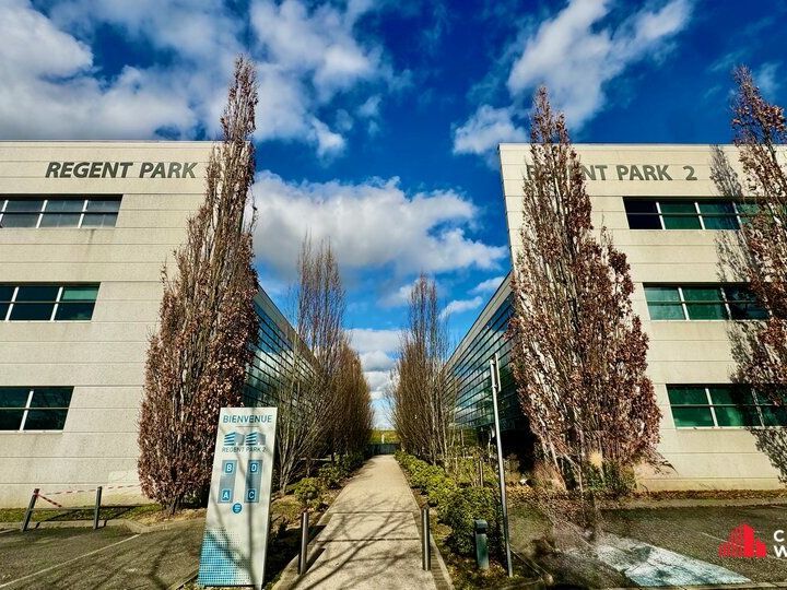 Location bureaux 800 m² divisibles à partir de 212 m²