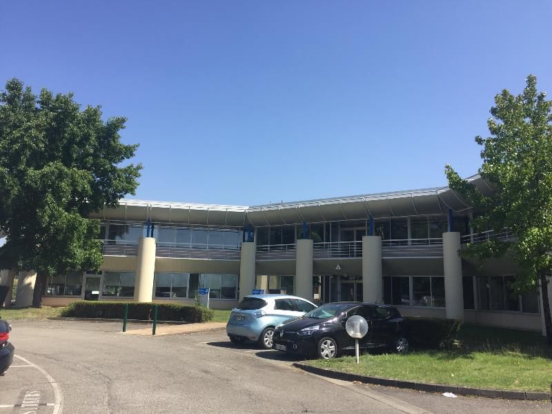 Location bureau - 705 m²