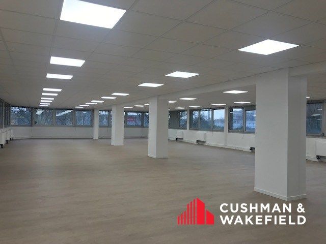 Location bureaux 547 m² divisibles à partir de 130 m²