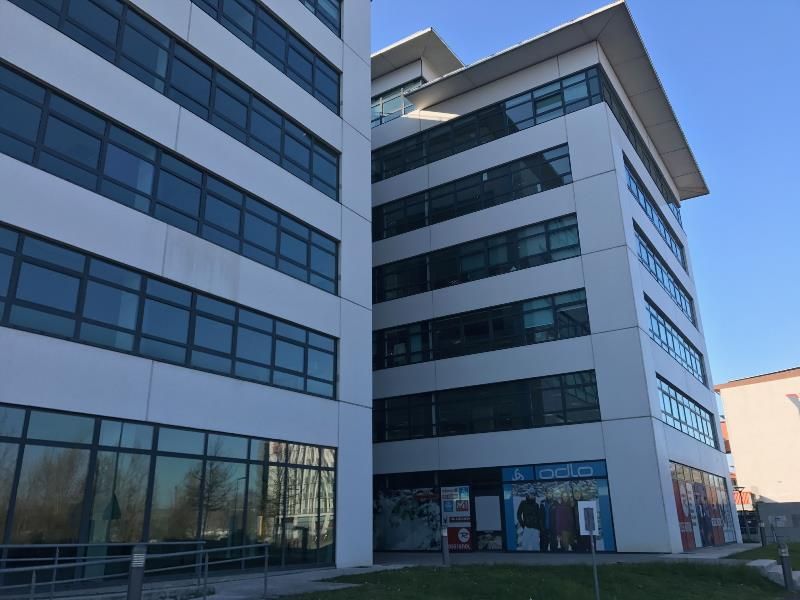 Location bureau - 1980 m²