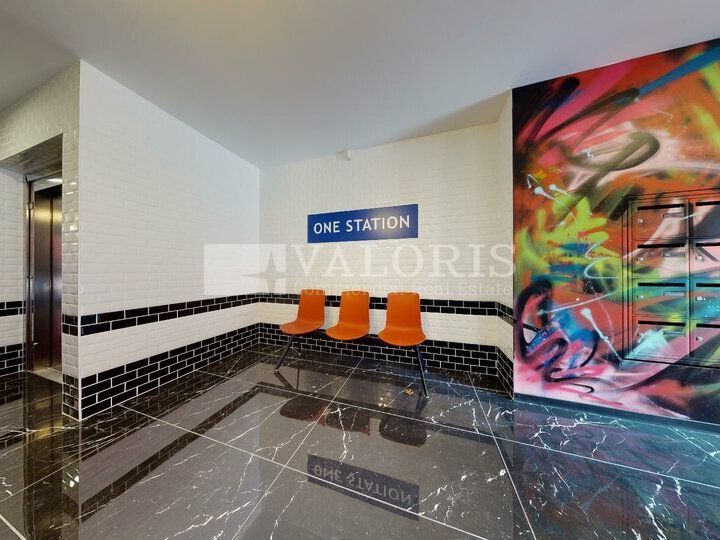 Nous vous proposons dans un programme récent situé à Saint Etienne,3741,62 m² de bureaux divisibles à partir de 109,59 m² sur 6 niveaux disponible à la location. Cet immeuble bénéficie d'un accès direct à la gare de Châteaucreux.