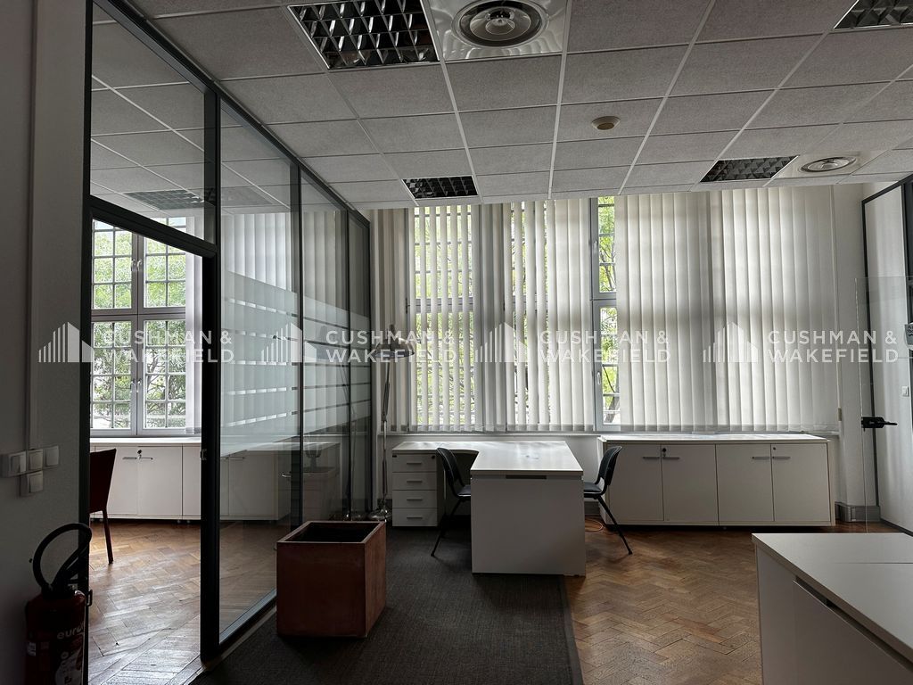 Location bureaux 460 m² divisibles à partir de 214 m²