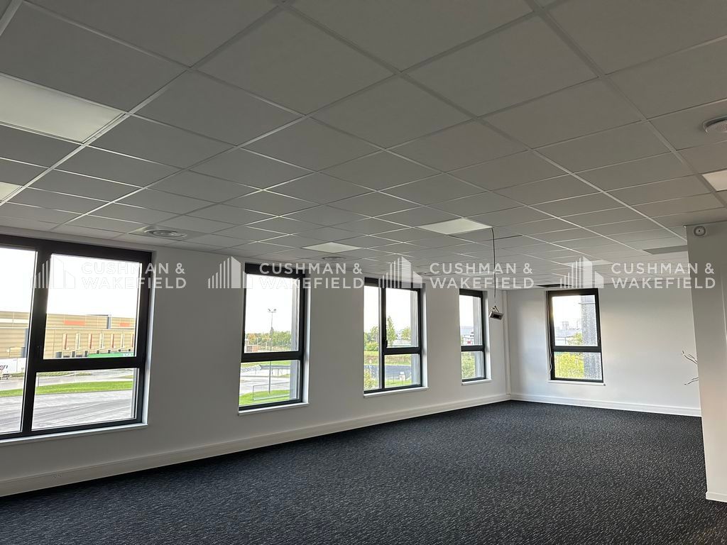 Location bureaux 597 m² divisibles à partir de 86 m²