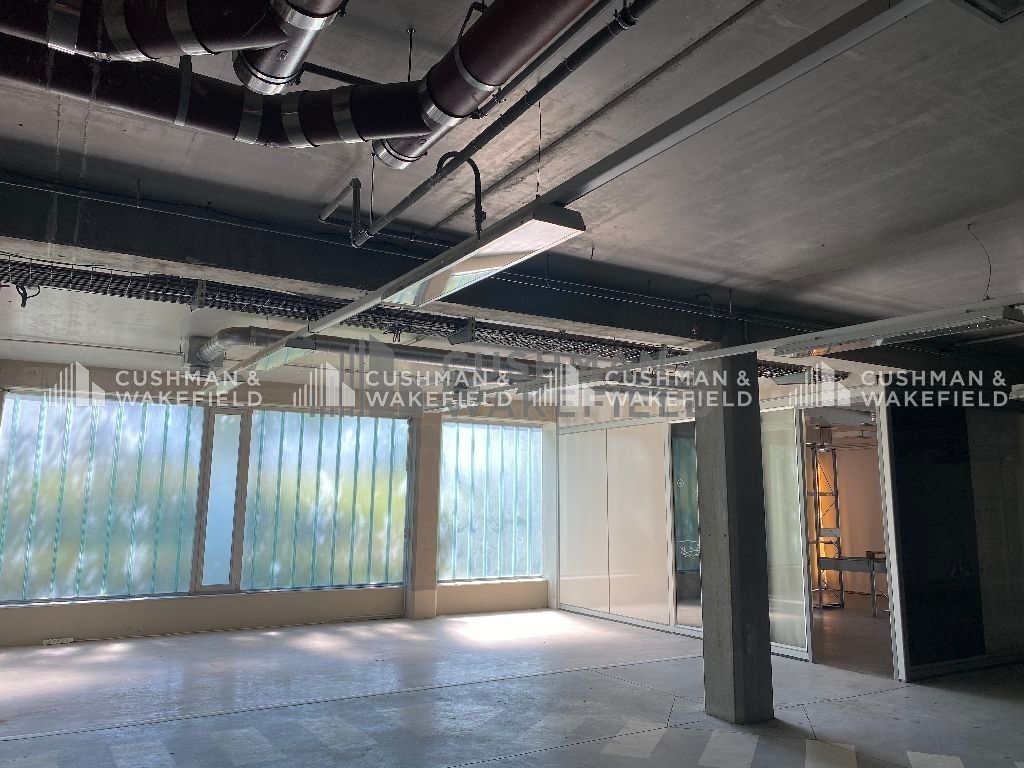 Location bureaux 837 m² non divisibles