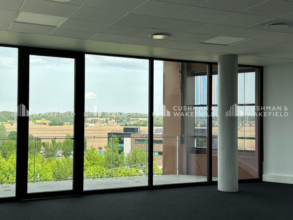 Location bureaux 744 m² divisibles à partir de 141 m²