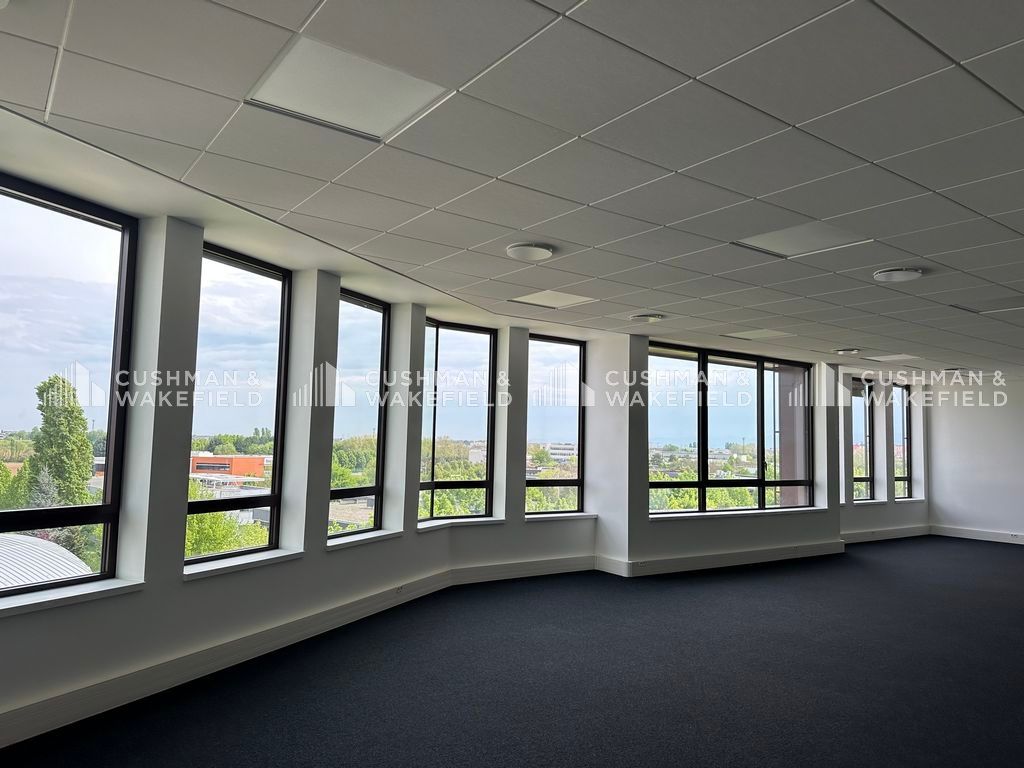 Location bureaux 744 m² divisibles à partir de 141 m²