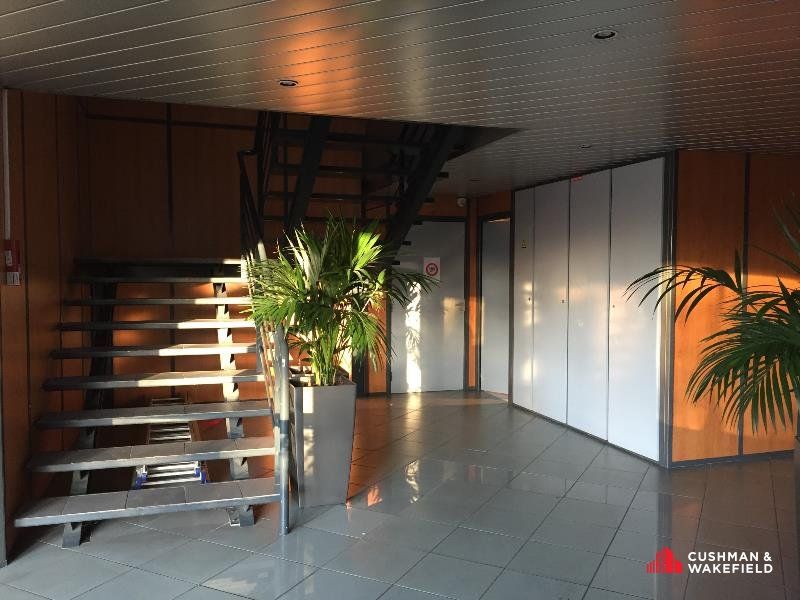 Bureaux à la location de 187 m²