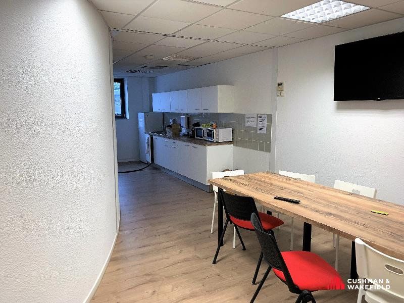 Bureaux à la location de 1 000 m²