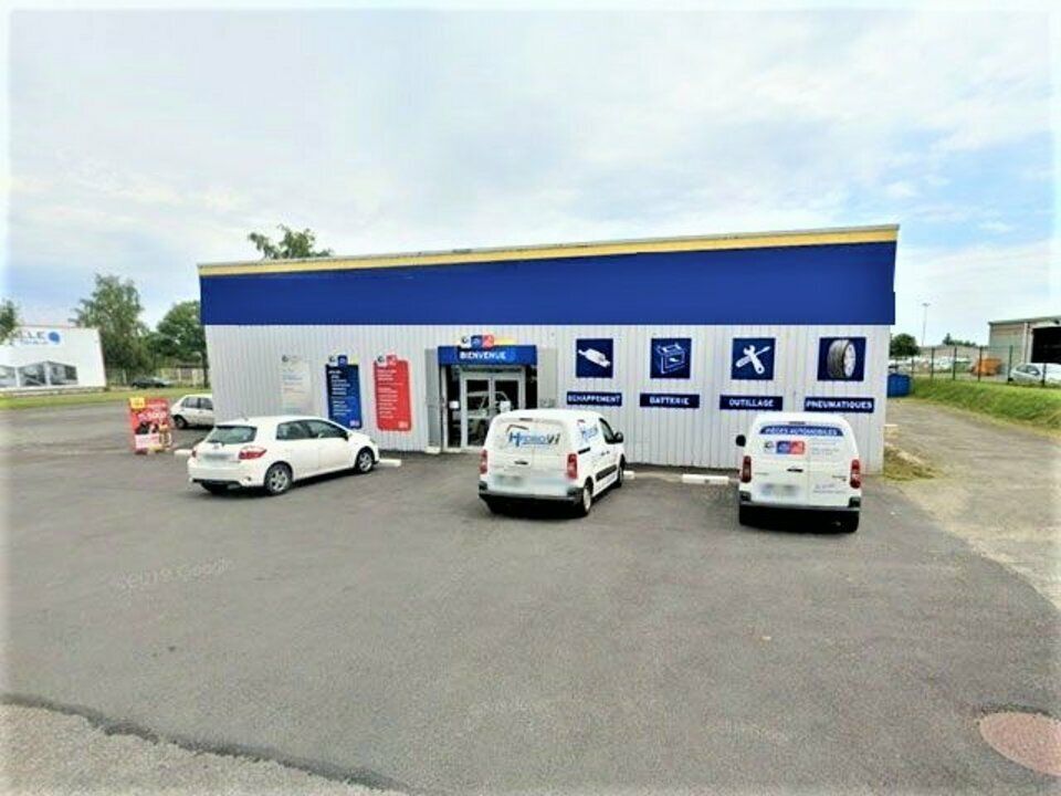 Location local d''activites 800 m² non divisibles