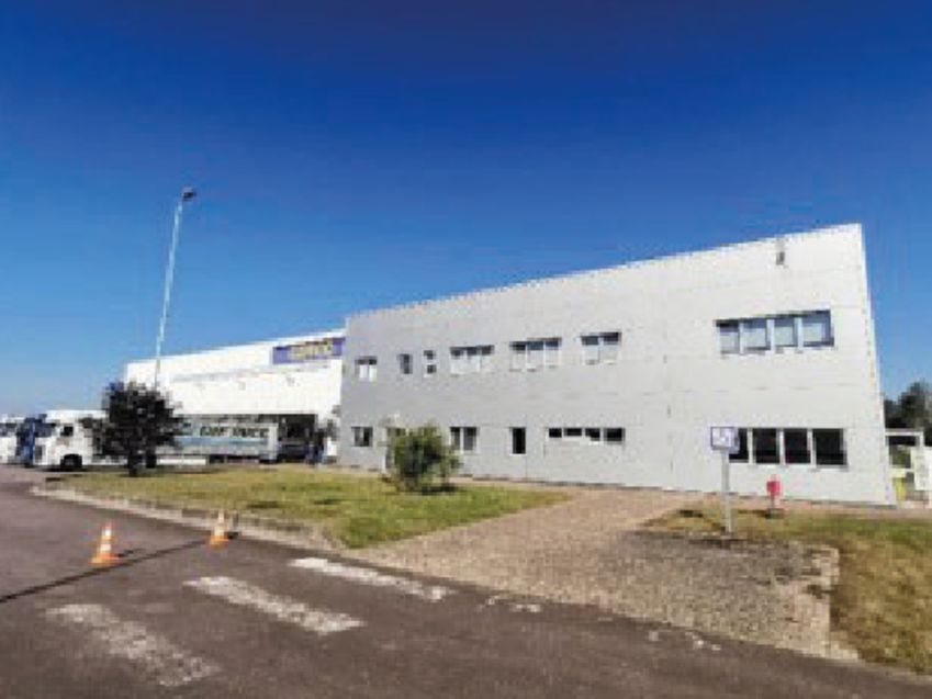 Location entrepot 5090 m² non divisibles