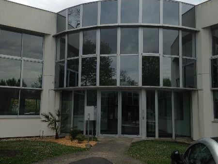 Bureaux à la location de 425 m²