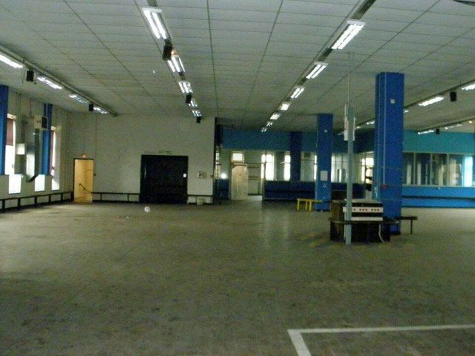 Vente entrepot 1000 m² non divisibles