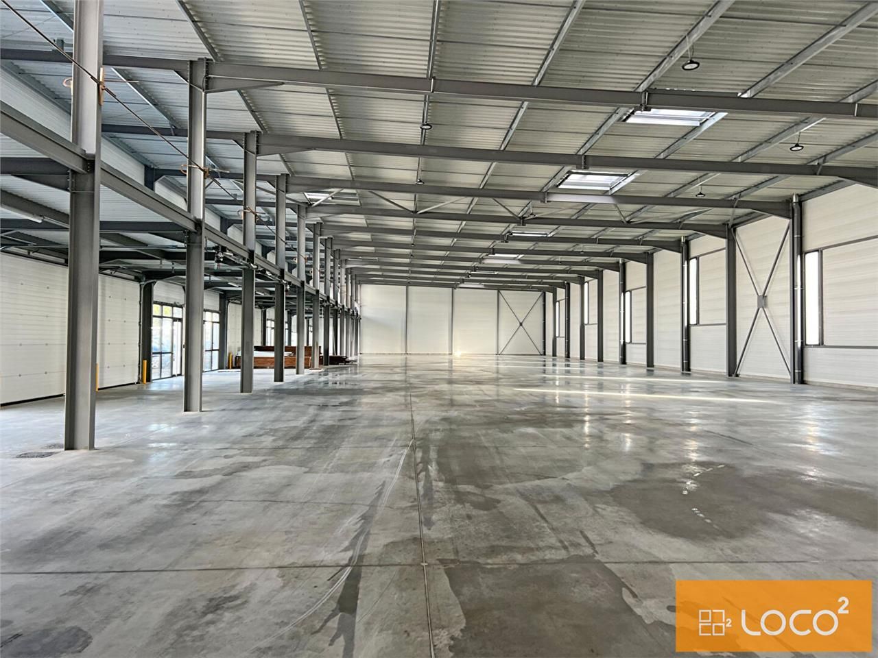 Location local 888.00 m² à TOULOUSE